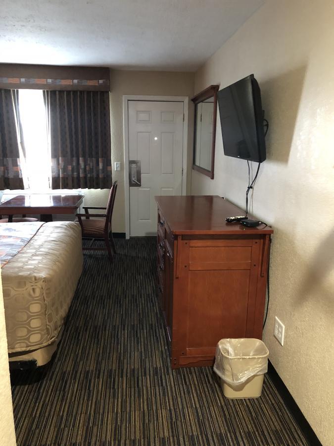 Motel 6-Rossford, Oh Екстериор снимка