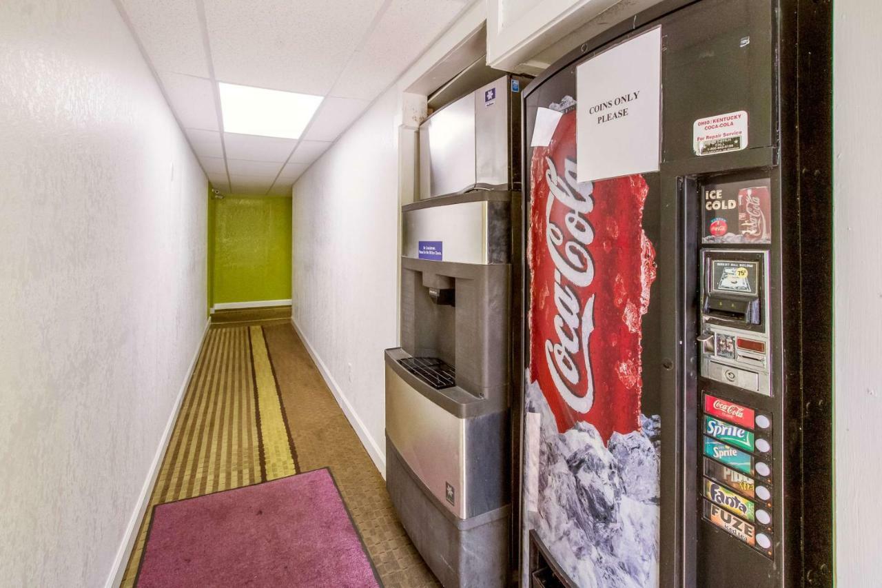 Motel 6-Rossford, Oh Екстериор снимка