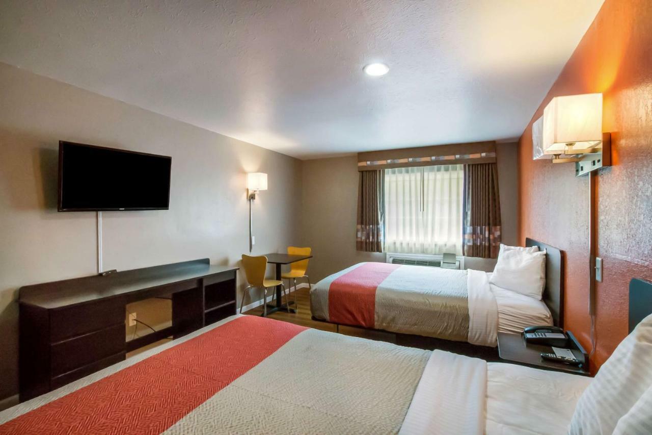 Motel 6-Rossford, Oh Екстериор снимка