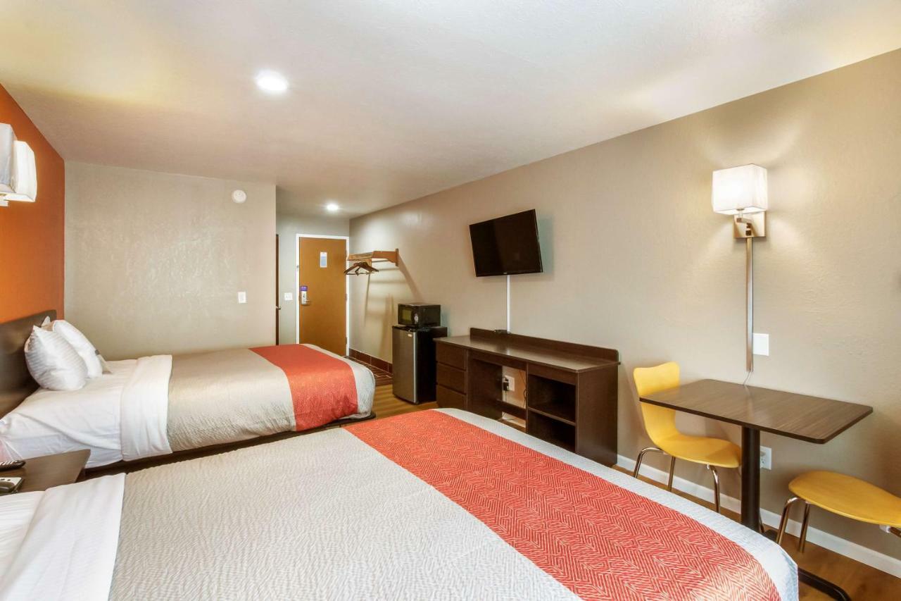 Motel 6-Rossford, Oh Екстериор снимка