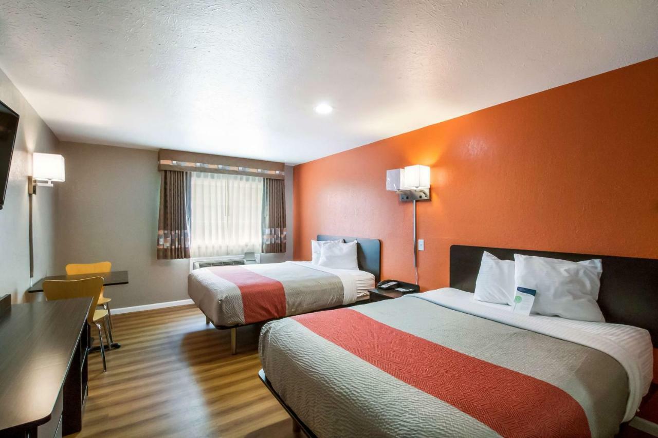 Motel 6-Rossford, Oh Екстериор снимка